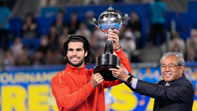 Carlos Alcaraz bảo vệ thành công ngôi vô địch Japan Open 