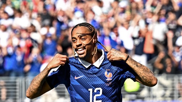 Tin chuyển nhượng 28.7: Liverpool tiếp cận Barcola, Man City theo đuổi Mbaye