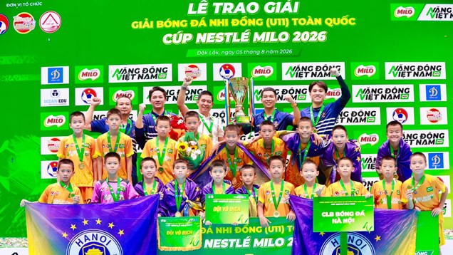 U11 CLB Bóng đá Hà Nội: Chiếc cúp vô địch của cả hệ thống