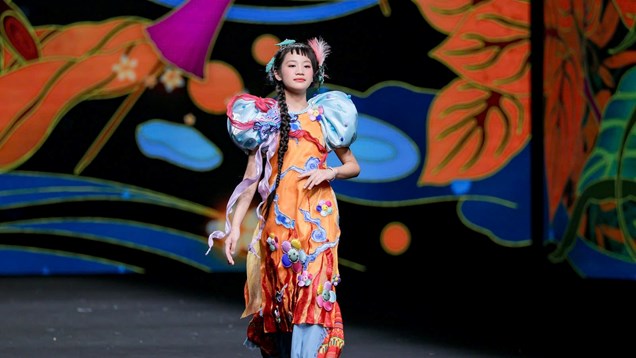 “Việt Nam Đa Sắc 2026”: Khi di sản cất lời trên sàn diễn thời trang quốc tế