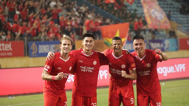Thể Công - Viettel bám sát CAHN trong cuộc đua vô địch