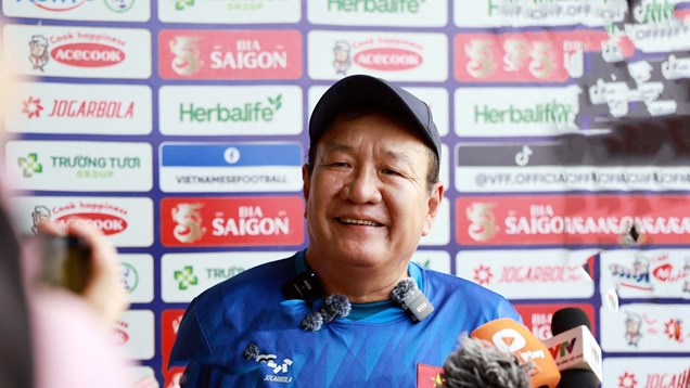“Tuyển nữ Việt Nam từng bước trẻ hóa lực lượng”