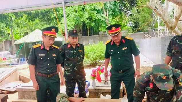 Đẩy nhanh tiến độ lấy mẫu hài cốt liệt sĩ tại Nghĩa trang Liệt sĩ xã Tuần Giáo