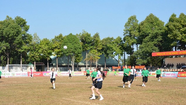 Sôi nổi Giải bóng đá nữ các DTTS tỉnh Gia Lai 