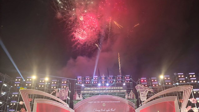 Hải Phòng rực sáng chương trình nghệ thuật “Sáng mãi vầng dương - Rạng ngời khát vọng“