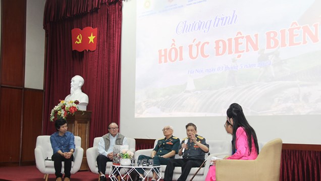 Xúc động với những “Hồi ức Điện Biên”