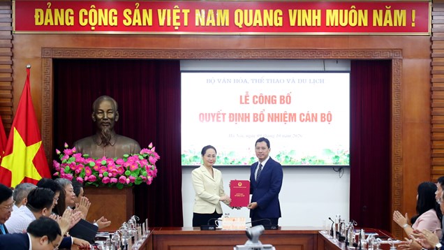 Bộ VHTTDL công bố các quyết định điều động, bổ nhiệm cán bộ