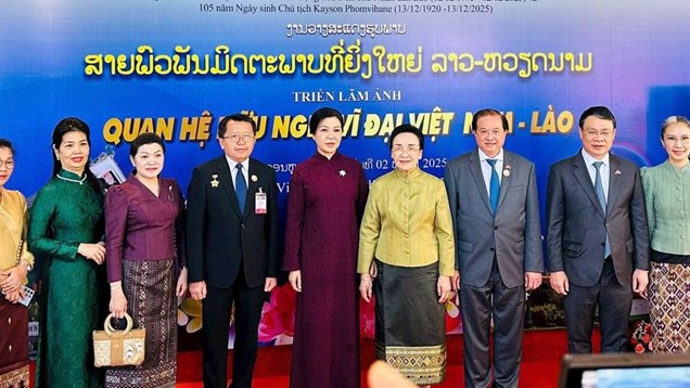 Khai mạc Tuần phim Việt Nam tại Lào và Triển lãm ảnh quan hệ Việt Nam - Lào