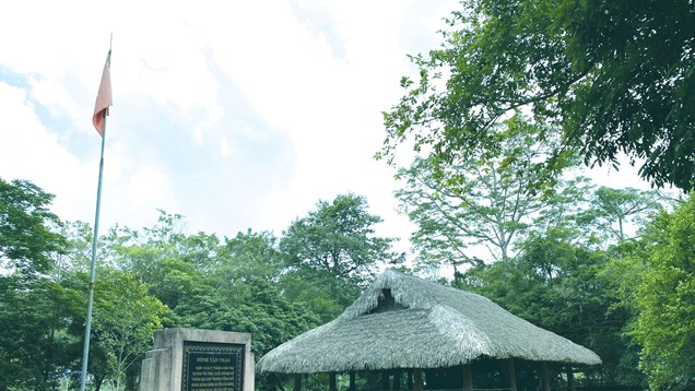 Khai mạc Quốc dân Đại hội Tân Trào (1945)