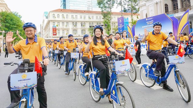 Hơn 1.500 người cùng đạp xe, lan tỏa tinh thần du lịch thể thao