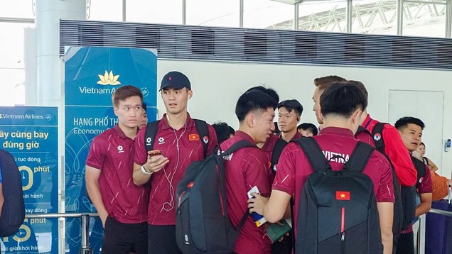 Đội tuyển Việt Nam lên đường sang Malaysia, chuẩn bị cho trận bán kết ASEAN Cup 2026