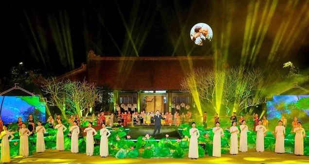 Đặc sắc, tự hào cầu truyền hình “Hai tay xây dựng một sơn hà“