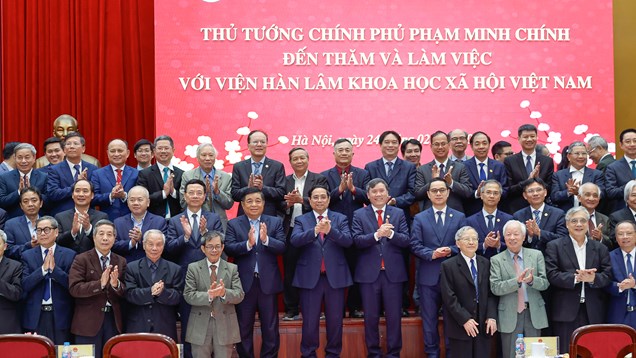 Thủ tướng đề nghị Viện Hàn lâm Khoa học xã hội Việt Nam nghiên cứu, phân tích sâu sắc hơn nội hàm "kỷ nguyên mới"