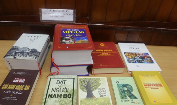 Sửa đổi 20 thủ tục hành chính lĩnh vực xuất bản, bãi bỏ 5 thủ tục