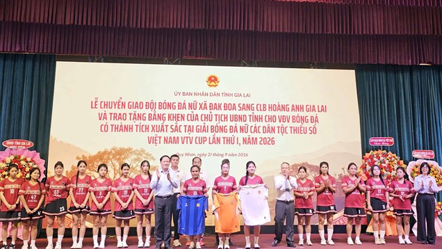Chuyển giao đội bóng đá nữ Đăk Đoa sang CLB Hoàng Anh Gia Lai