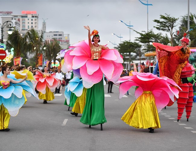 Quảng Ninh: Dừng hoạt động lễ hội văn hóa, thể thao, tôn giáo đến hết ngày 23.5 - Anh 1