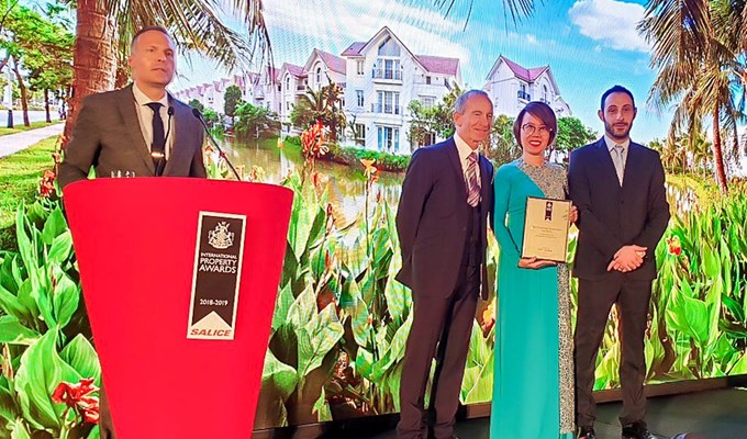 Vinhomes Riverside được vinh danh là “bất động sản tốt nhất thế giới” năm 2018 - Anh 1