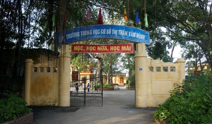 Về vụ cô giáo Trường THCS thị trấn Vân Đình bị tố đánh học sinh: UBND huyện yêu cầu xử lý nghiêm - Anh 1