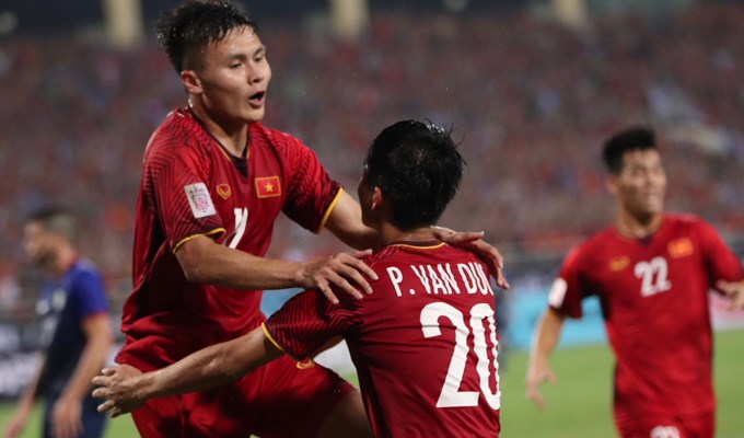 Thắng chung cuộc Philippines 4-2, Việt Nam vào chung kết - Anh 4