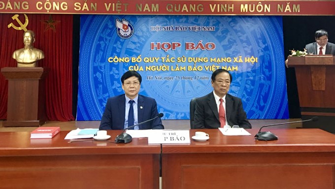 Hội Nhà báo ra Quy tắc sử dụng mạng xã hội của người làm báo - Anh 1