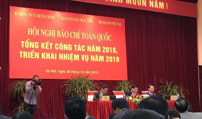Báo chí góp phần đẩy lùi, ngăn chặn sự suy thoái về tư tưởng, chính trị, đạo đức, lối sống - Anh 1