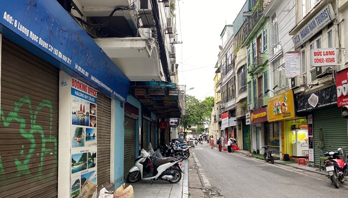 Hà Nội: Hàng quán 
