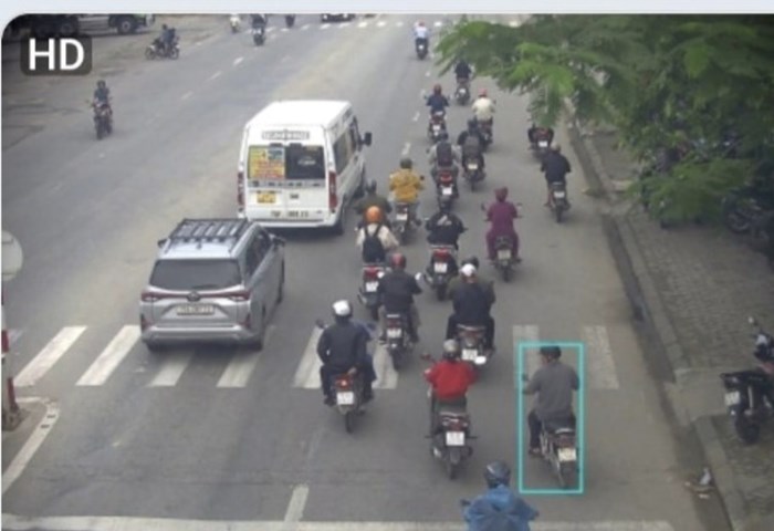 Truy bắt đối tượng dùng dao đâm chủ tịch phường nguy kịch - Anh 1