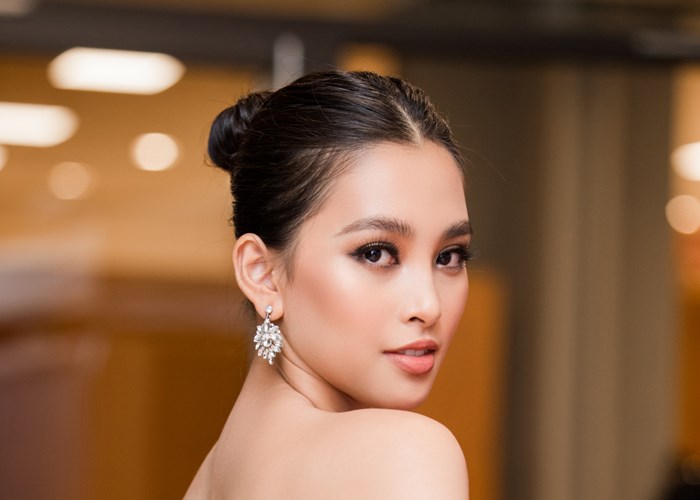 “Cặp đôi” Hoa hậu Tiểu Vy, Lương Thùy Linh quyến rũ khó cưỡng - Anh 3