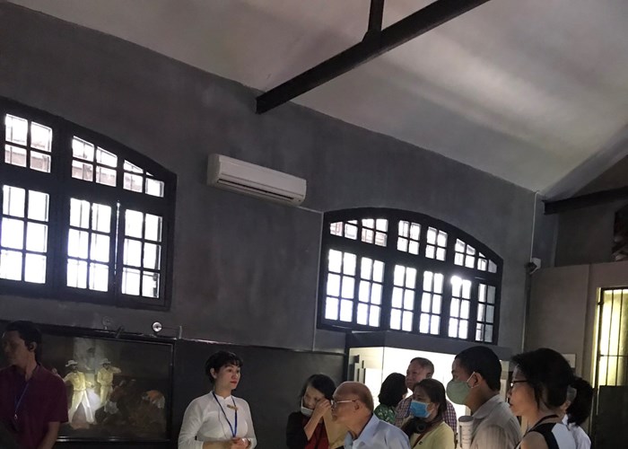 Di tích Nhà tù Hỏa Lò tìm hướng đi mới sau mùa Covid-19 - Anh 3