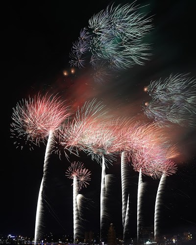 Pháo hoa rực rỡ trên Đất Tổ - Anh 9