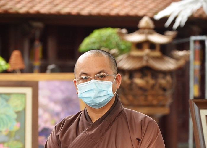 Trao tặng 108 bức tranh sen, truyền động lực vượt qua khó khăn do đại dịch Covid-19 - Anh 5