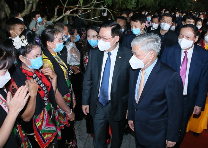 Tuần “Đại đoàn kết các dân tộc – Di sản văn hóa Việt Nam” năm 2021: Âm vang “Bình minh đất Việt” - Anh 2