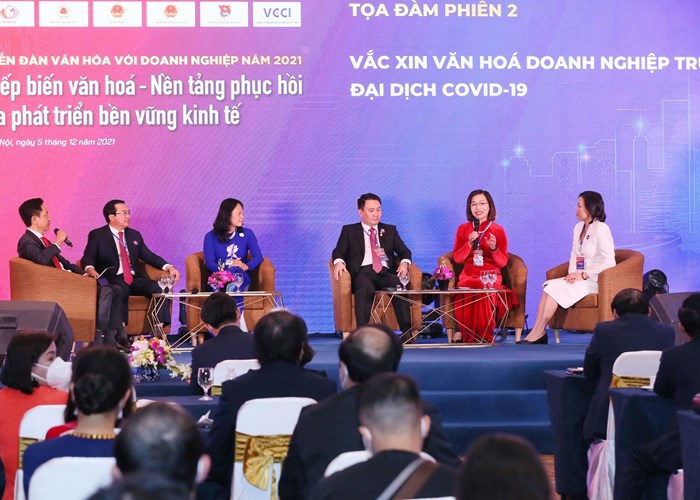 Dien dan quoc gia Van hoa voi doanh nghiep nam 2021: “Chan ga, chan phanh” cho doanh nghiep - Anh 6