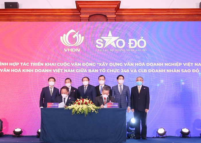 Dien dan quoc gia Van hoa voi doanh nghiep nam 2021: “Chan ga, chan phanh” cho doanh nghiep - Anh 9