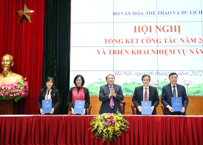 Ngành VHTTDL: Quyết tâm bứt phá mạnh mẽ trong năm 2022 - Anh 16