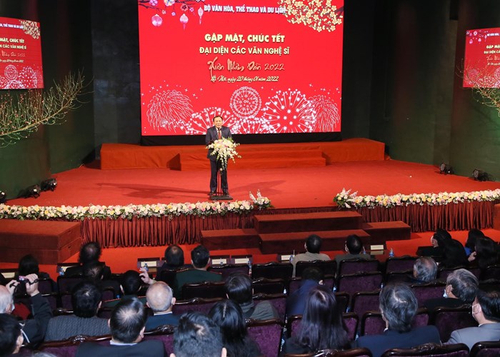 Bộ trưởng Nguyễn Văn Hùng: Đồng hành cùng đội ngũ văn nghệ sĩ trong công cuộc chấn hưng văn hóa - Anh 2