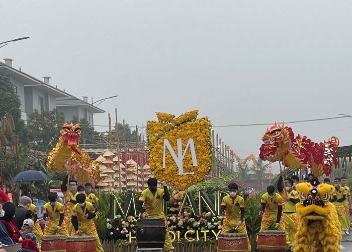 Hà Nội mở đường hoa xuân “Hành trình vàng son Tết Việt” - Anh 1