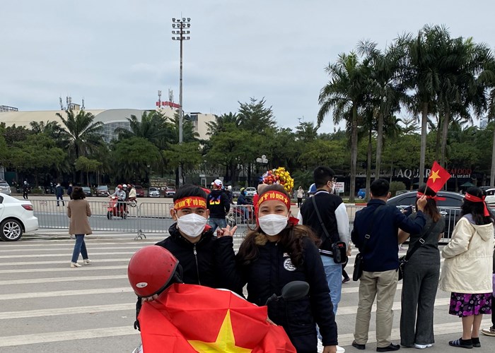 Sân Mỹ Đình sôi động ngay ngày đầu năm mới - Anh 3