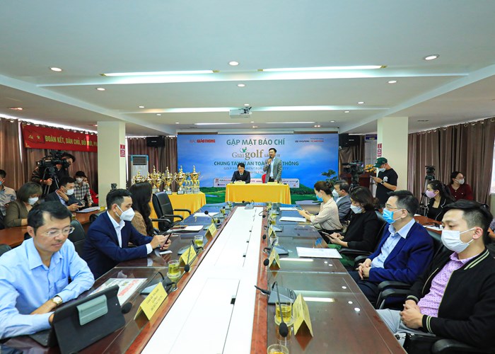 Tổ chức Giải golf chung tay gây Quỹ vì an toàn giao thông - Anh 2