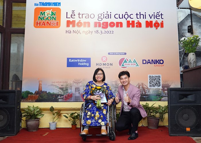 Cảm xúc và trải nghiệm với 