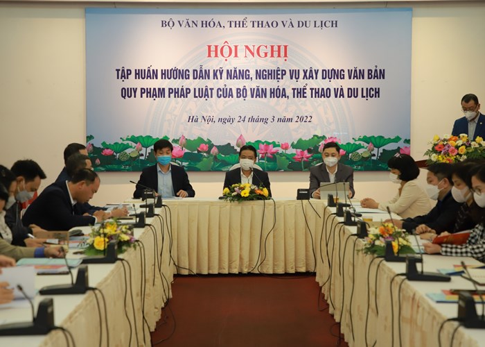 Bộ VHTTDL: Ưu tiên nguồn lực cho công tác xây dựng pháp luật - Anh 2