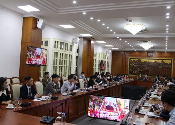 Thi sáng tác tranh cổ động kỷ niệm 75 năm Ngày Thương binh- Liệt sĩ - Anh 1