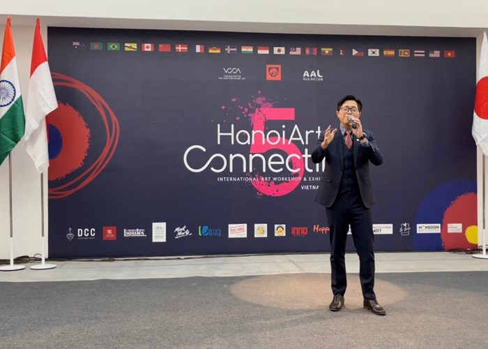 Workshop & Triển lãm nghệ thuật quốc tế Ha noi Art Connecting - Anh 1