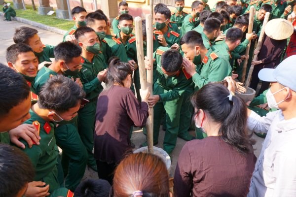 Bảo tàng lịch sử mở tour “Về thời Hồng Bàng” nhân Ngày Giỗ tổ Hùng Vương - Anh 2