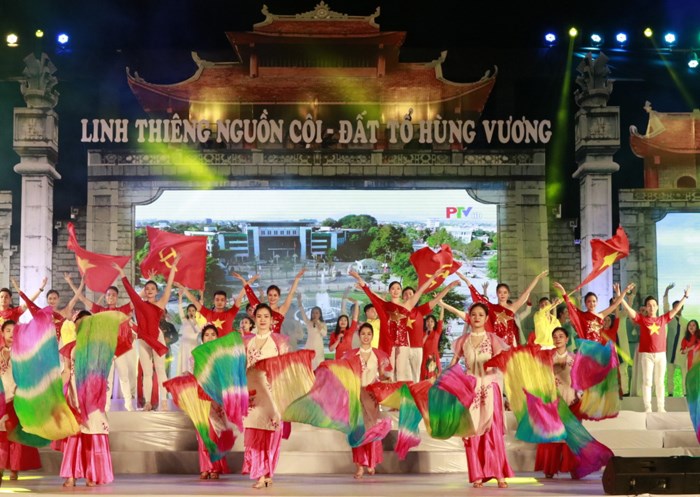 Chương trình nghệ thuật “Linh thiêng nguồn cội - Đất Tổ Hùng Vương” - Anh 3