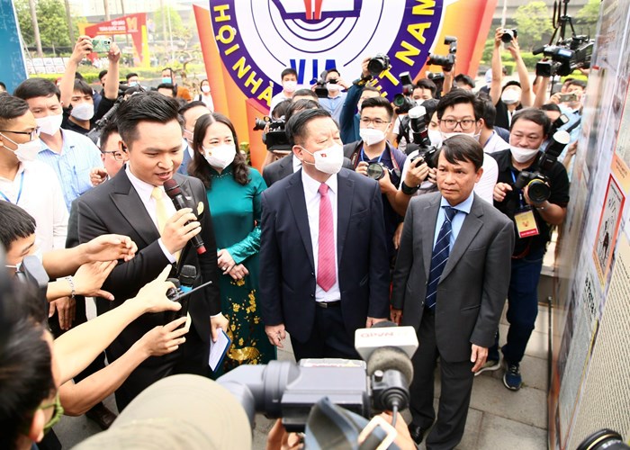 Khai mạc Hội Báo toàn quốc năm 2022: Đoàn kết, chuyên nghiệp, hiện đại và nhân văn - Anh 12