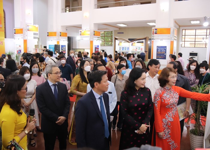 Khai mạc Ngày Sách và Văn hóa đọc năm 2022 - Anh 4