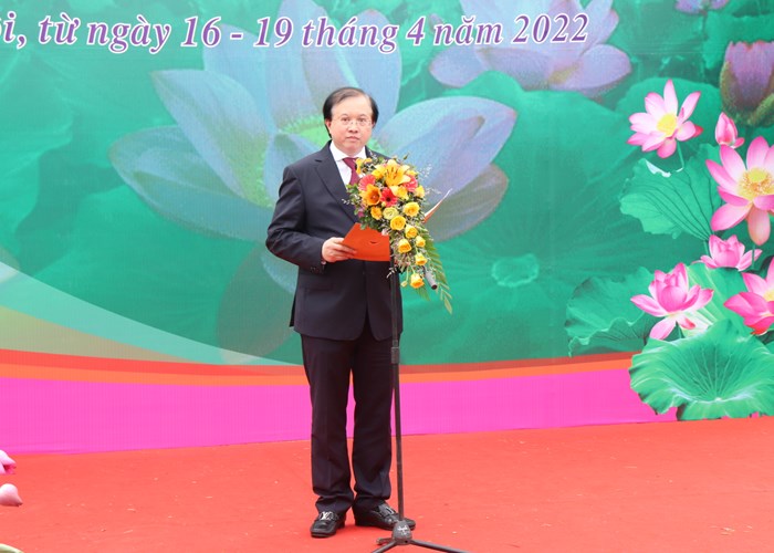 Đắm mình trong không gian “Sen trong đời sống văn hóa Việt” - Anh 1