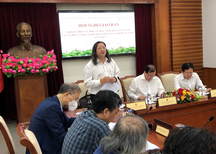 Hoạt động sáng tác văn học, nghệ thuật phải đi vào thực chất, hiệu quả - Anh 2