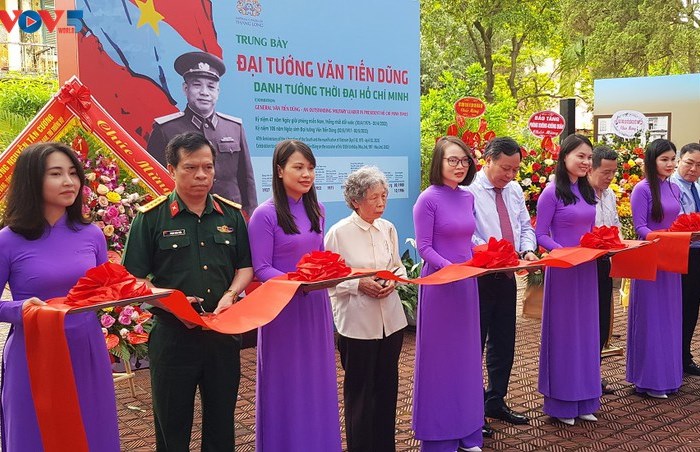 150 tài liệu, hiện vật, hình ảnh về “Đại tướng Văn Tiến Dũng - Danh tướng thời đại Hồ Chí Minh” - Anh 1
